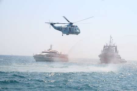 اجرای مانور دریایی جستجو، نجات و اطفاء حریق شناورهای مسافری در بندر چارک