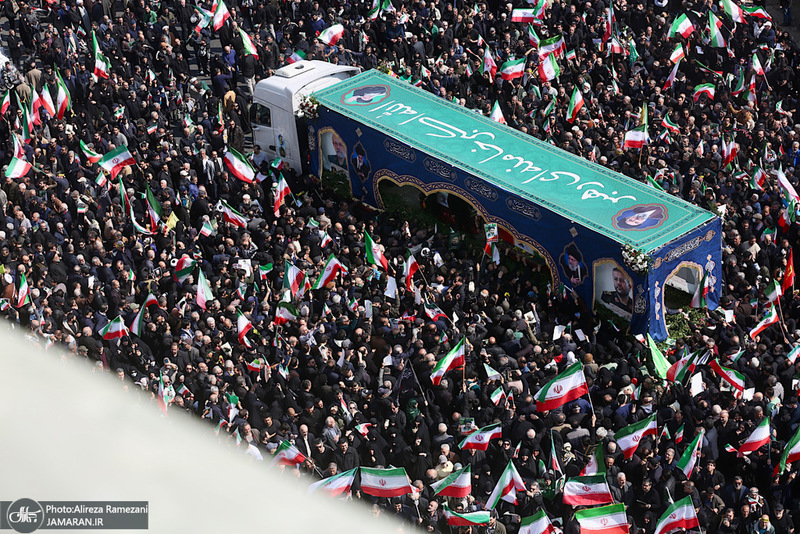 مراسم تشییع پیکرهای مطهر 84 شهید قهرمان ناوشکن دنا -1