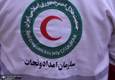 احیای کودک مصدوم توسط نجاتگران هلال‌احمر در نجف اشرف + فیلم