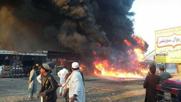 تصاویر/ انفجار تانکر سوخت در افغانستان

