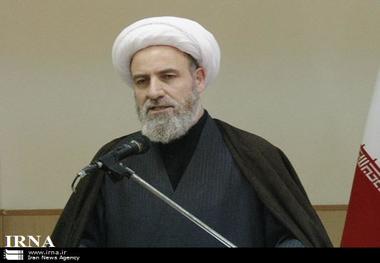 امام جمعه هریس: دولتمردان امریکا بدانند سپاه و ملت در کنار هم هستند