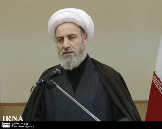 امام جمعه هریس: دولتمردان امریکا بدانند سپاه و ملت در کنار هم هستند