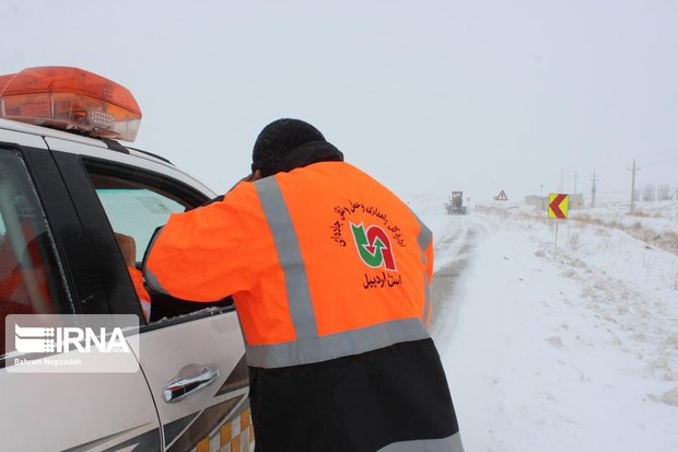 برف و کولاک ۱۷۴ راه روستایی در استان زنجان را بست