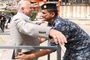 بازجویی بدنی نخست وزیر عراق+عکس