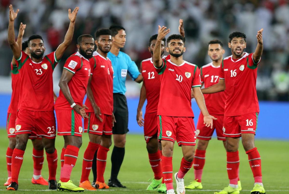 سرمربی تیم ملی عمان: کاری می‌کنیم که مردم عمان به تیم‌شان افتخار کنند