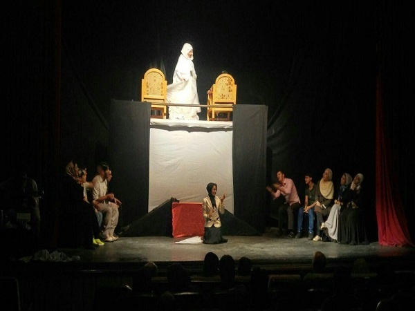 «اجرای تئاتر آژدهاک وارد می شود» در مجتمع خاتم الانبیاء (ص) رشت