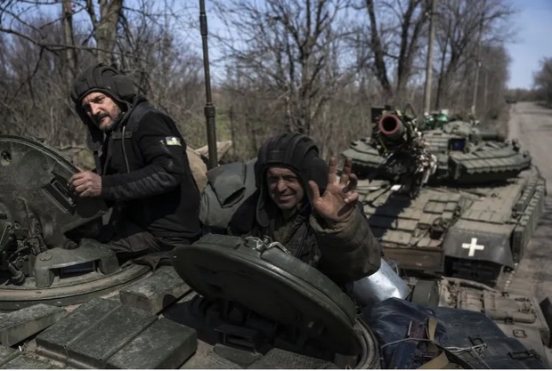 خشم اروپا از سربریدن سرباز اوکراینی و نبرد سنگر به سنگر در باخموت