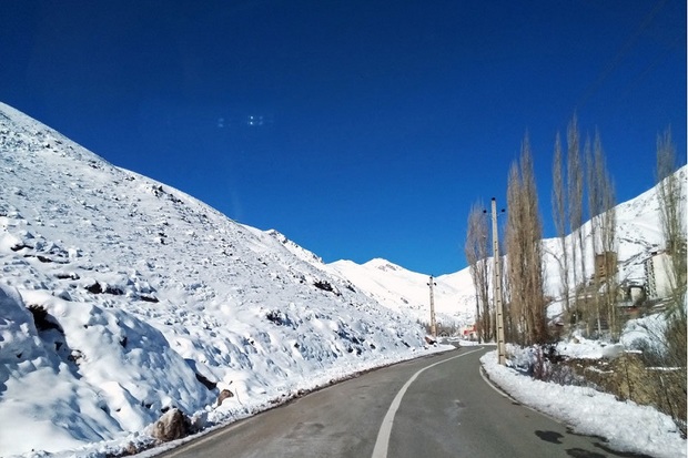 ارتفاع برف در ارتفاعات رحیم آباد به 50 سانتیمتر رسید