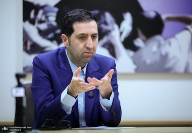 آجورلو، فعال سیاسی اصولگرا: هدف ترور افرادی مانند لاریجانی، تخریب تصویر منطقی از جمهوری اسلامی و دولت شیعی است/ رژیم صهیونیستی و آمریکا با هر گونه صدای عقلانیت دشمن اند