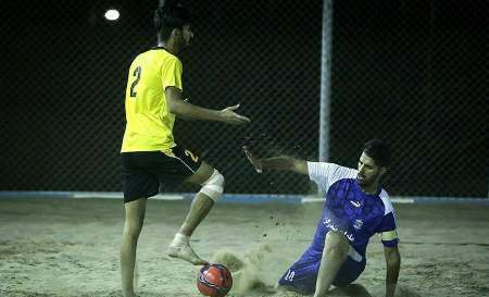 تیم فوتبال ساحلی پیام کویر اردکان یزد از شهریار ساری شکست خورد