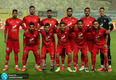 اعتراض تراکتور به داور دیدار با پرسپولیس
