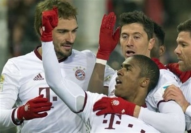 
برتری دیرهنگام بایرن‌مونیخ در اولین بازی سال ۲۰۱۷