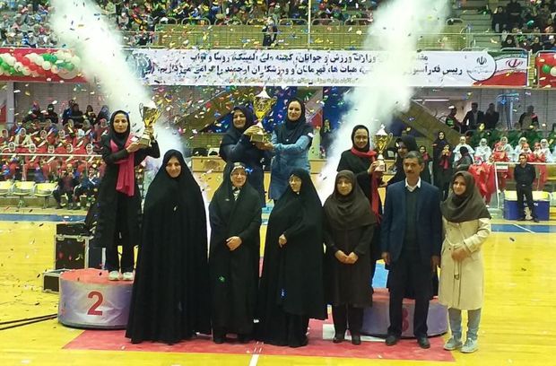 تهران نایب قهرمان مسابقات پیرامید و جام نشاط کشور شد