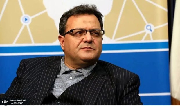 باستانی تبریزی، عضو هیات مدیره انجمن صنفی روزنامه‌نگاران:  لایحه «اخبار خلاف واقع»، تکرار تجربه پُرهزینه لایحه حجاب است / قانونی که اجراشدنی نیست، نباید برای نظام هزینه‌تراشی کند/ دولت لایحه را پس بگیرد و آن را عقب‌نشینی تلقی نکند