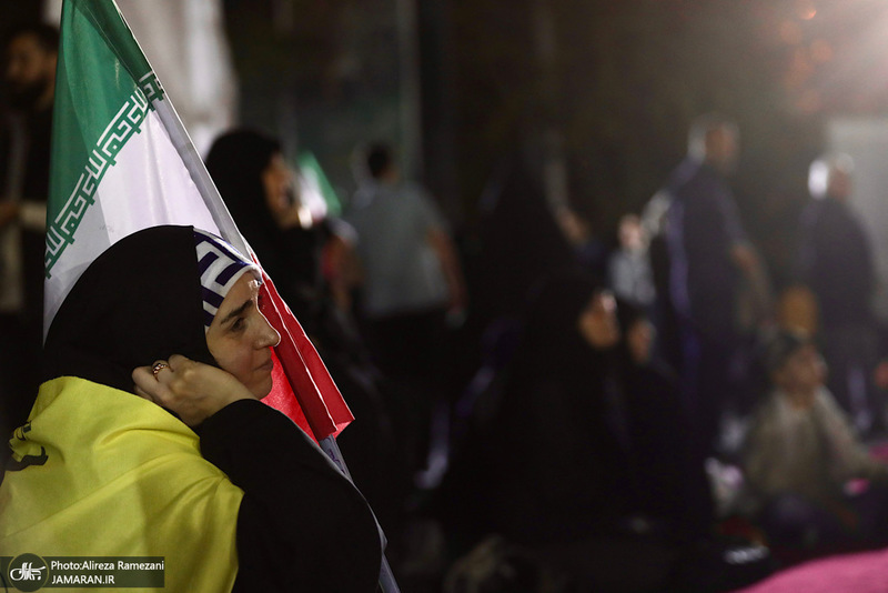 پنجاه و‌هفتمین اجتماع پر شور مردم در مقابل دانشگاه تهران