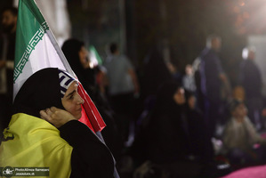 پنجاه و‌هفتمین اجتماع پر شور مردم در مقابل دانشگاه تهران