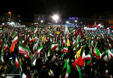 ایران، حول پرچم