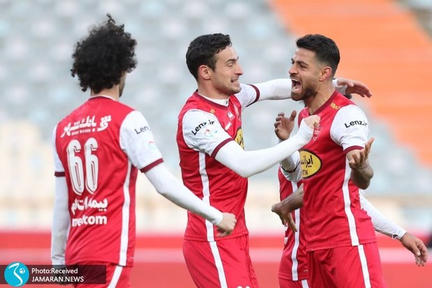 مقایسه آمار پرسپولیس در پایان ۱۵ بازی دو فصل اخیر 