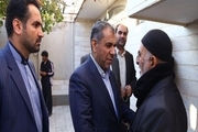 استاندار قزوین با خانواده شهید ناصحی دیدار کرد