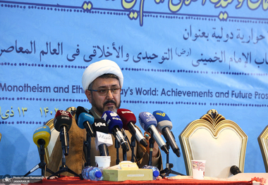 کمساری: امام هیچ گاه به جز رضای خدا گامی بر نداشت