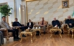 محمود احمدی‌نژاد به مجارستان رفت + عکس