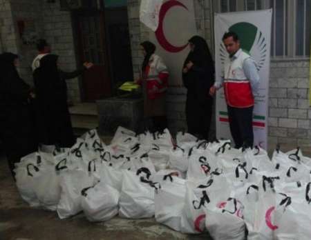 600 بسته مواد غذایی در بین نیازمندان بانه توزیع شد