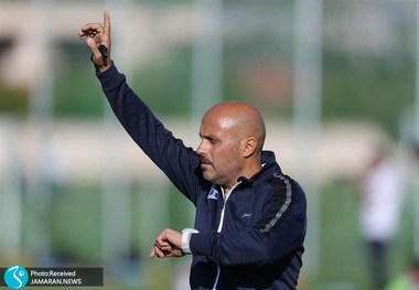 مربی اسبق استقلال: بهترین تصمیم لغو ادامه لیگ برتر است/ پرسپولیسی ها سال 76 را به یاد بیاورند