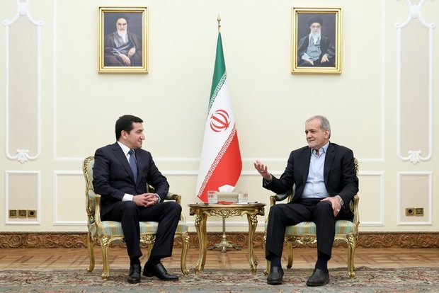 پزشکیان به دستیار علی اف: تغییر مرزهای منطقه به هیچ عنوان قابل قبول نیست