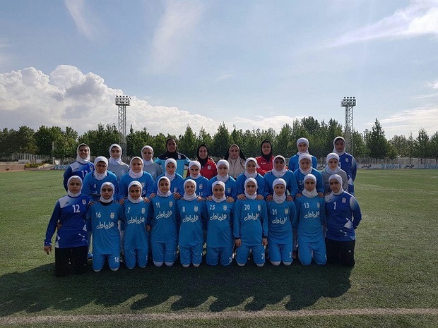 فوتبالیست های شیرازی در اردوی تیم ملی نوجوانان دختر حضور دارند