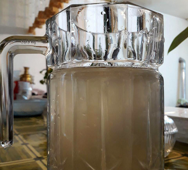 انتقاد برخی مردم مرزن آباد چالوس از کدر بودن آب شرب