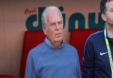 دنیزلی از تراکتور جدا شد/ شیخ لاری مربی موقت
