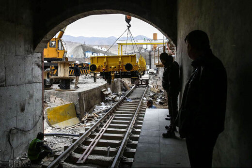 وزیر راه: متروی هشتگرد هفته آینده افتتاح می‌شود