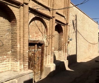 طرح بازسازی دیوار پیرامون خانه تاریخی اسدی قزوین به اتمام رسید