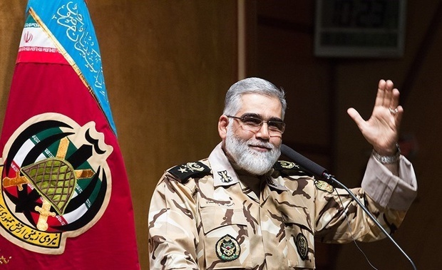 جانشین فرمانده کل ارتش: عمان را خانه برادر خودمان می‌دانیم
