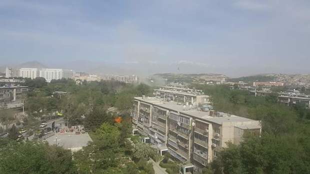 عکس/ دو انفجار در نزدیکی دفتر ریاست امنیت ملی افغانستان و سفارت آمریکا در کابل