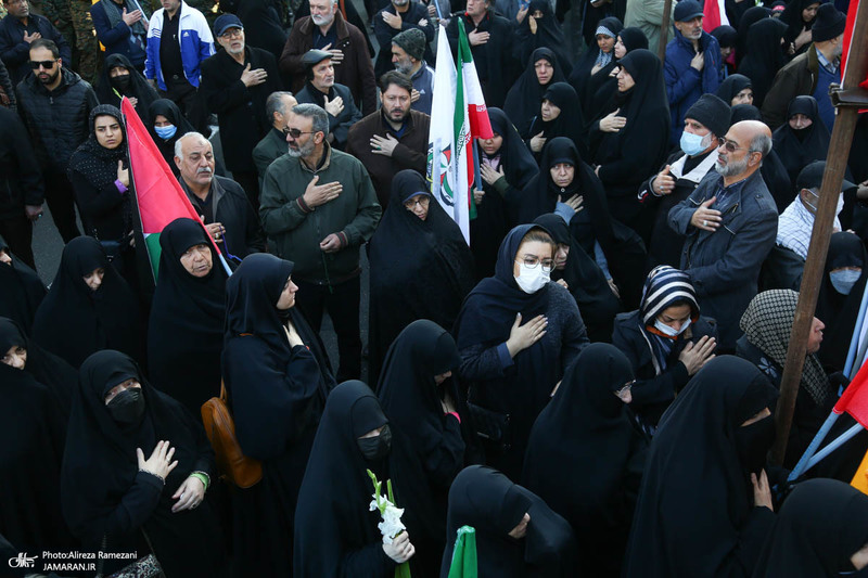 تشییع پیکرهای۱۱۰ شهید گمنام دفاع مقدس در تهران