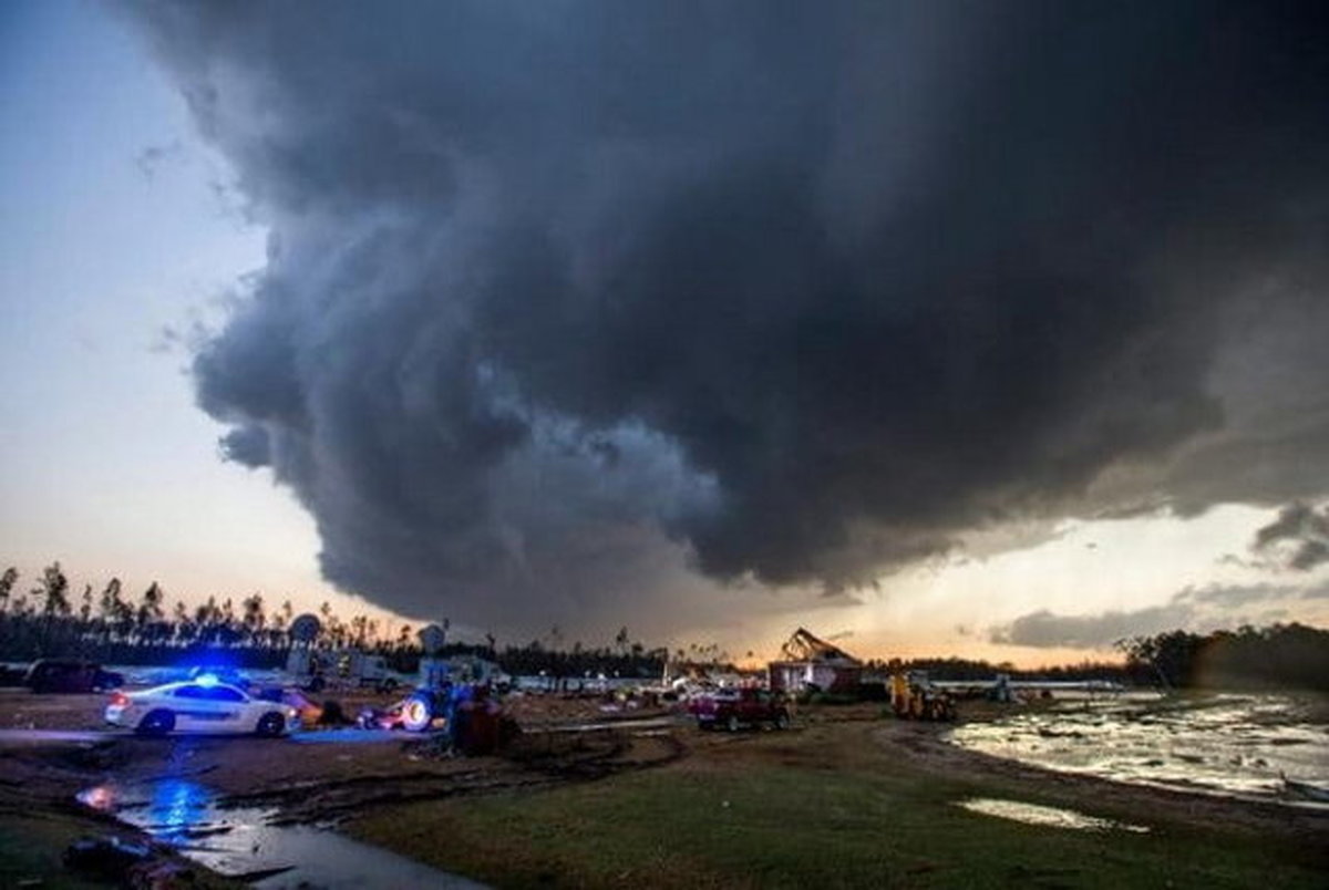 طوفان در آمریکا ۱۳ کشته برجا گذاشت