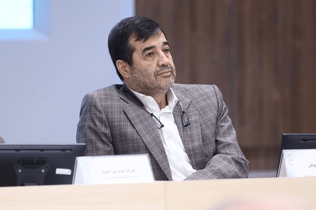 کنایه تند وزیر ورزش به یک کشتی گیر خاص؛ فکر کرده شق القمر کرده است!