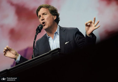 تاکر کارلسون: اقدامات ترامپ جنایت جنگی و جنایت اخلاقی است