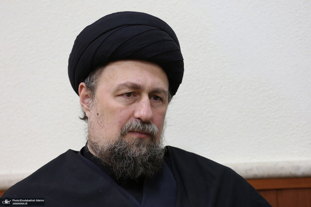 سید حسن خمینی: حق حضرت آیت‌الله‌العظمی خامنه‌ای شهادت بود؛ امروز وظیفه ماست که از مصیبت حماسه بسازیم