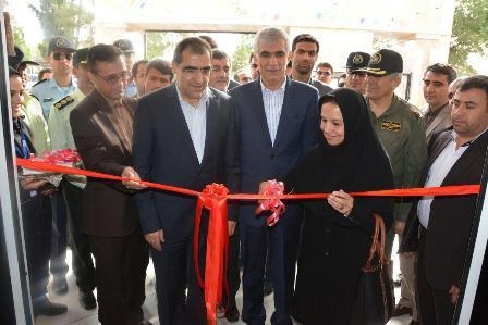 وزیر بهداشت بیمارستان فوق تخصصی شهید عباس دوران را در شیراز افتتاح کرد