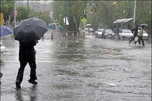 بارش باران و رعد و برق زنجان را فرا گرفت