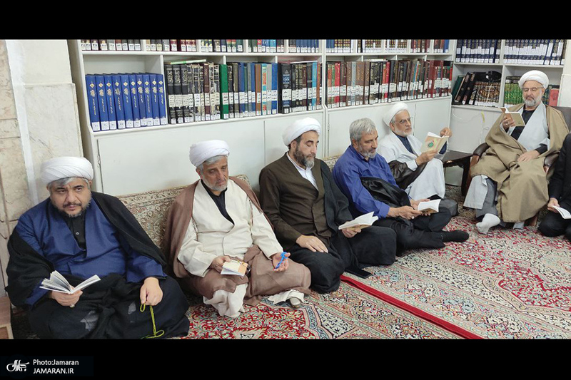 احیای شب بیست و یکم ماه مبارک رمضان در بیت آیت الله العظمی صانعی (ره)
