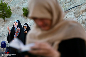 مراسم دعاى عرفه در کهف الشهدا