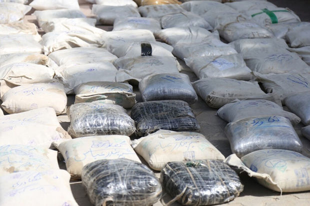 حدود نیم تن موادمخدر در میرجاوه کشف شد