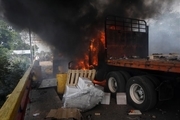 ارتش ونزوئلا کاروان کمک های آمریکا را به آتش کشید