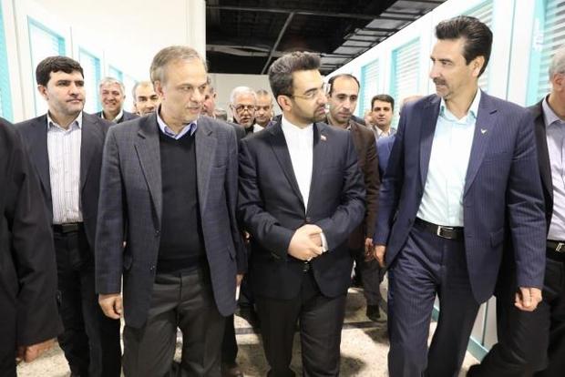 وزیر ارتباطات از شرکت های نوپا در مشهد بازدید کرد