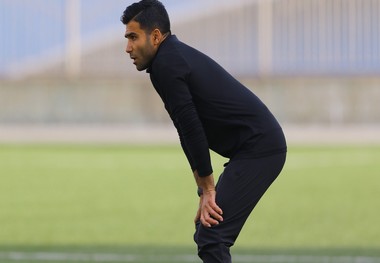 کارشناس فوتبال: برای همه آشکار است روانخواه ارتباط قوی دارد و هر ساله تیم می‌گیرد/ چرا نمایندگان مجلس در فوتبال دخالت می کنند؟