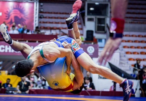 میرزازاده فاتح پیکار انتخابی وزن ۱۲۰ کیلو کشتی فرنگی