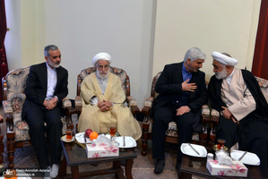 گرامیداشت سالروز ورود بنیانگذار جمهوری اسلامی ایران به میهن در حرم امام خمینی(س)